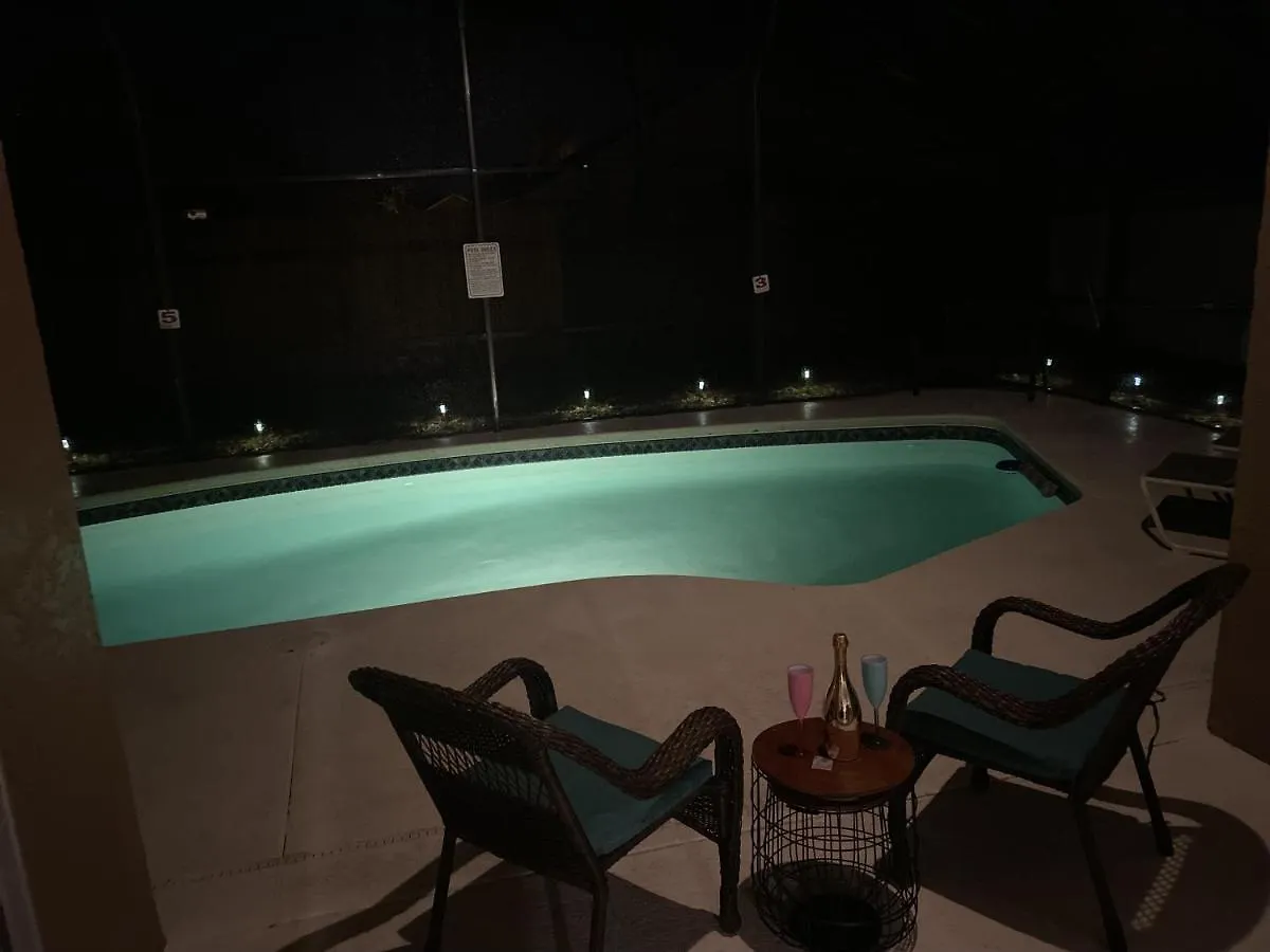 Home From Home 5 Bedroom Villa Davenport 0*,